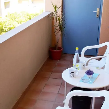T2 Castellane 15 Minute Velodrome Vieux-Port Plage Marseilles Exterior foto