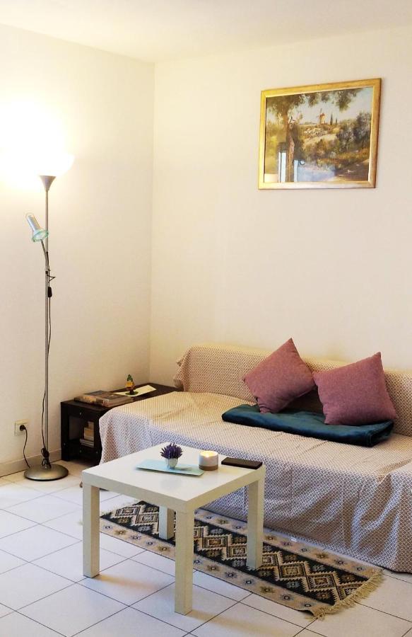 T2 Castellane 15 Minute Velodrome Vieux-port Apartamento Marselha